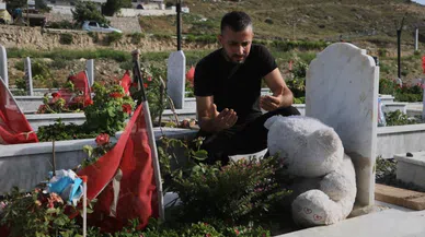 Deprem mezarlığında buruk arefe