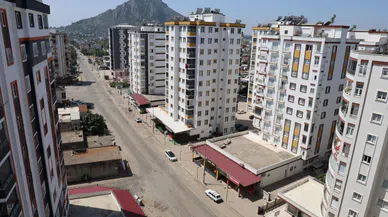 Bayram tatili ve sıcak ilçeyi sessizliğe bürüdü