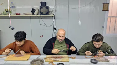 Kahramanmaraş'taki otopark kuyumcu esnafının üretim merkezi oldu