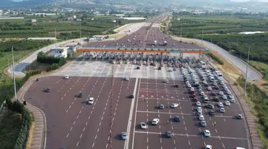Otoyollardan 21,6 milyon araç geçti