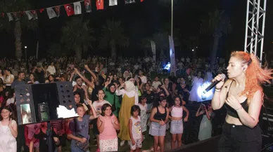 Mersin Aydıncık sahili 'Yaz Dostum' konserleriyle renklendi