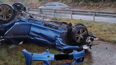 Hatay’da tek taraflı olan kazada otomobil takla attı, 3 kişi yaralandı