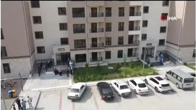 Orman yangınında evi yanan aileler, yeni evlerine kavuştu