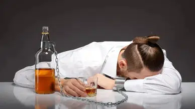 Alkol bağımlılığı yaşı gittikçe düşüyor