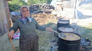 Kahramanmaraş'ta kazanlarda kaynatılan buğday organik bulgur haline getiriliyor