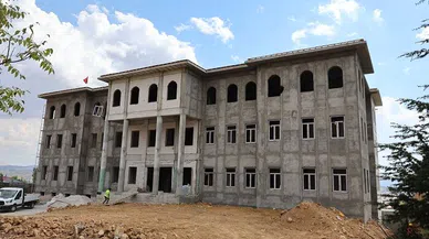 Nurhak’ın Yeni Hükümet Konağı Yükseliyor