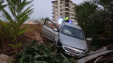 İki otomobil çarpıştı: 4 yaralı