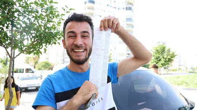 Trafik cezası yiyen sürücü ceza makbuzuyla hatıra fotoğrafı çektirdi