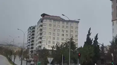Kahramanmaraş'ta Rüzgâr Çatıları Uçurdu