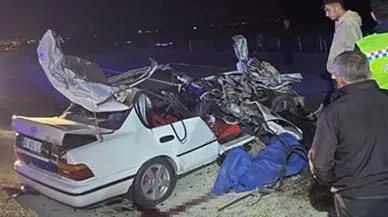 Otomobil Traktöre Arkadan Çarptı: 1 Ölü, 2 Yaralı
