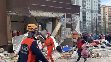 Beylikdüzü’ndeki Patlamada Apartman Görevlisinin Doğalgazla İntihar Ettiği İddiası