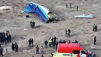Kazakistan'daki Uçak Kazasında 38 Kişi Hayatını Kaybetti