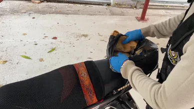 Ekmek arasında uyuşturucuyla yakalandı