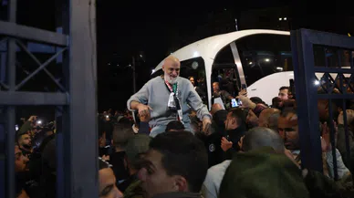 İsrail’in serbest bıraktığı Filistinli mahkumlara coşkulu karşılama