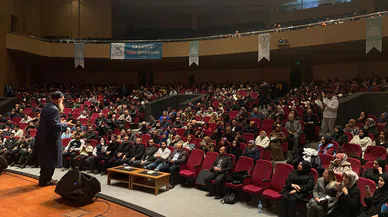 "Kalbin Reçetesi" Konferansı Büyük İlgi Gördü