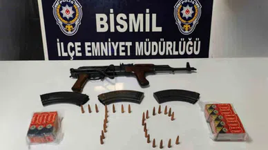 Dolandırıcılık operasyonu: Silah ve mühimmat ele geçirildi