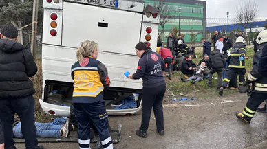 İşçi servisi minibüsü takla attı: 25 yaralı