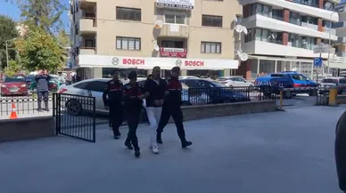 Eşini 20 balta darbesiyle öldüren zanlı jandarmaya yakalandı