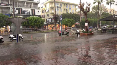 Alanya'da Sabah Saatlerinde Yağış Etkili Oldu