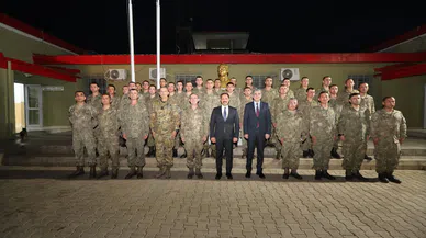 Vali Masatlı İftarını Mehmetçikle Birlikte Yaptı