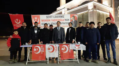 Kars'ta Muhsin Yazıcıoğlu İçin Mevlit Okutuldu, Lokma Dağıtıldı