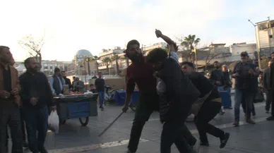 Seyyar Satıcıların Yer Kavgası: Bıçaklar ve Sopalar Konuştu!