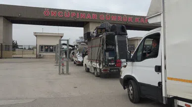 Suriyelilerin bayram öncesi ülkelerine dönüşü sürüyor