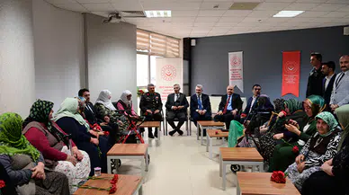 Başkan Görgel Bayramda Huzurevini Ziyaret Etti