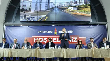Başkan Toptaş ve İl Başkanı Gül, mahalle başkanlarıyla iftarda buluştu
