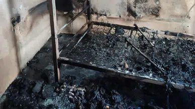 Çıkan Yangında Eşyalar Kullanılamaz Hale Geldi