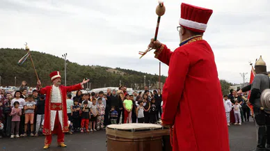 Mehteran Takımı Bayramı Renklendirdi