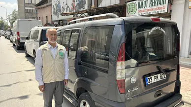 Hayırsever aracını Gazze'ye destek için bağışladı