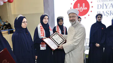 Diyanet İşleri Başkanı Erbaş'ın Katılımıyla 475 Gence İcazet Belgesi Verildi