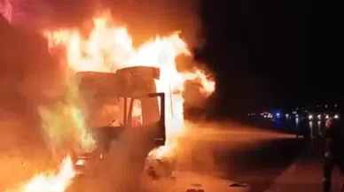 Kahramanmaraş'ta tır alev alev yandı