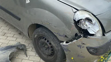 Motosiklet ve Hafif Ticari Araç Çarpıştı