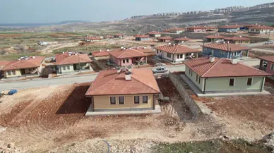 Teslim edilen köy evleri sıcak yuva oluyor