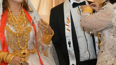 Artık düğünde takılan takılar avukatın