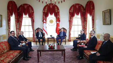 Erdoğan ve Erhürman Dolmabahçe’de Bir Araya Geldi