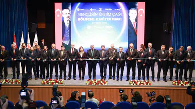 Gençler Kariyer Fuarında Gelecekle Buluştu