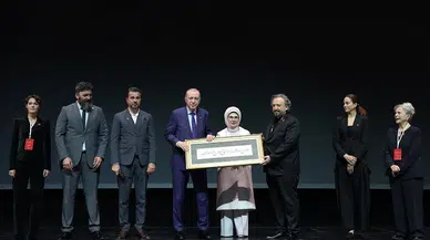 Cumhurbaşkanı Erdoğan, “Bir Adam Yaratmak” Filminin Galasına Katıldı