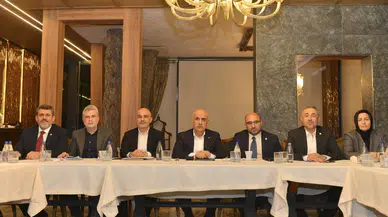 AK Parti Teşkilatından Geniş Katılımlı İstişare Toplantısı