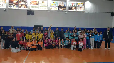 Kahramanmaraş’ta Okul Sporları Floor Curling Heyecanı