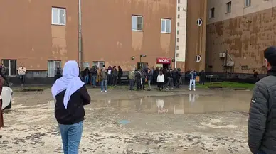 Yıldırım Faciası Okul Bahçesinde Can Aldı