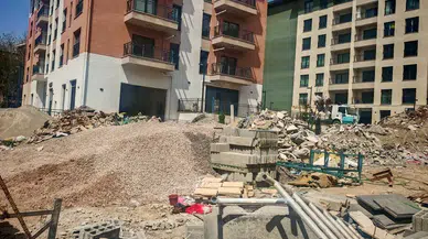Yenişehir’de Haftalardır Bekleyen Atıklar Kaldırılıyor