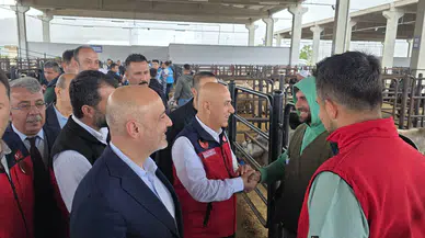 Vahit Kirişci’den Canlı Hayvan Borsası’na Ziyaret
