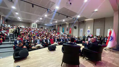 Mahir Ünal İhtisas Akademi’26’da Gençlerle Buluştu