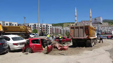 Freni Boşalan Kamyon Dehşet Saçtı