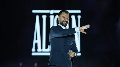 Mersin Kültür Yolu Festivali’nde Alişan Rüzgarı Esti