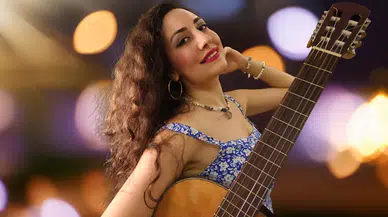 Ayşenur Gök’ten Yeni Tekli: Müzik Benim En Büyük İlacım