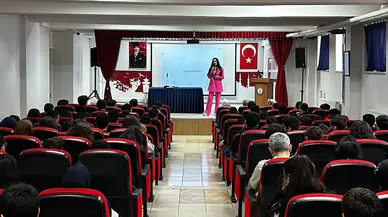 Kahramanmaraş’ta Gençlere Çocuk Hakları Anlatıldı